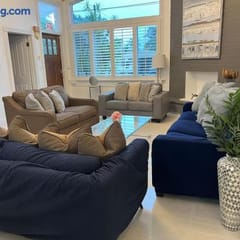 Utopia Florida Hostels Rooming Services