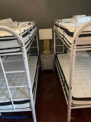 Utopia Florida Hostels Rooming Services - Image 2